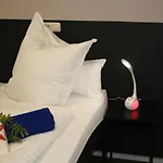 Mar